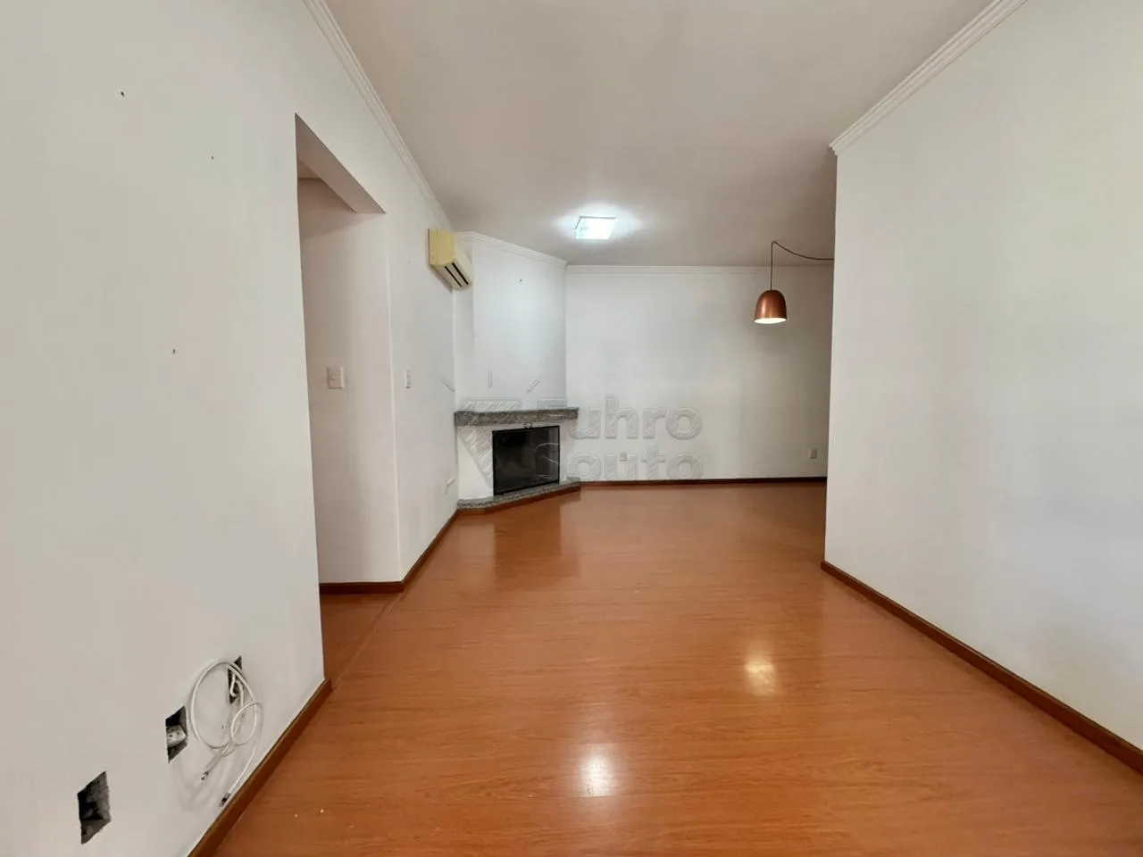Comprar Apartamento / Padr&atilde;o em Pelotas R$ 590.000,00 - Foto 1