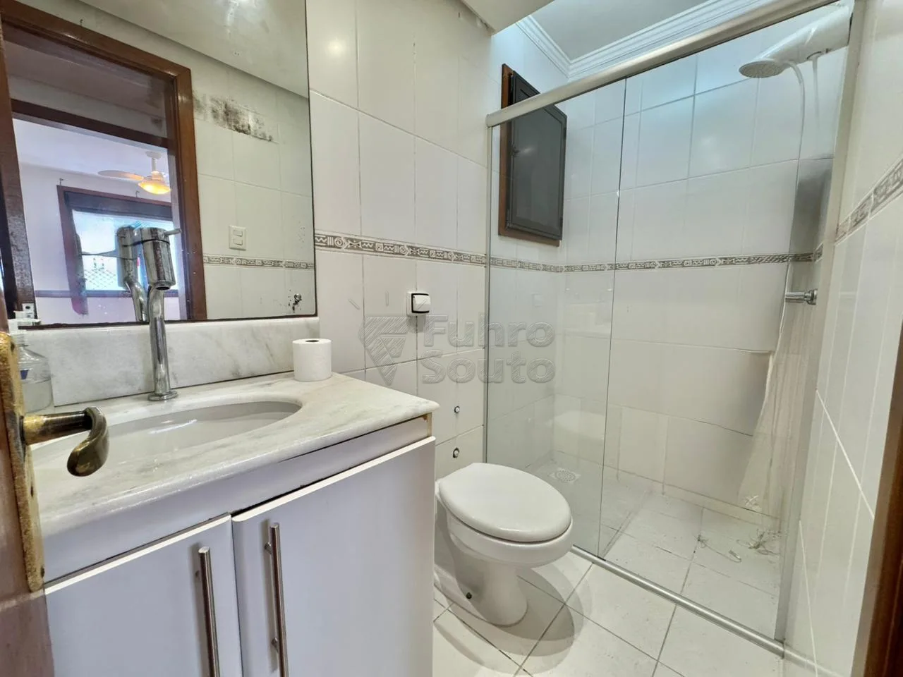 Comprar Apartamento / Padr&atilde;o em Pelotas R$ 590.000,00 - Foto 7