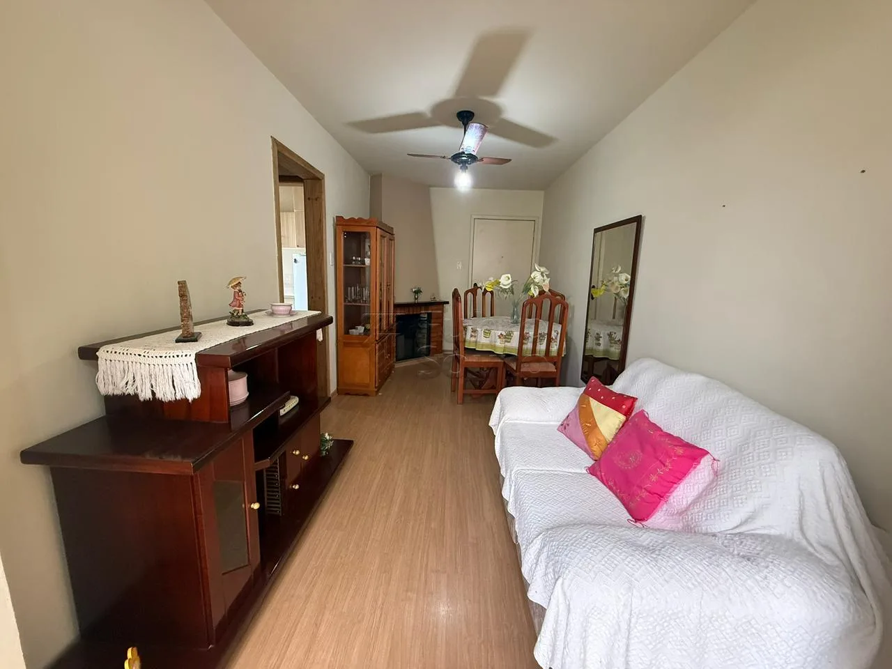 Comprar Apartamento / Padr&atilde;o em Pelotas R$ 170.000,00 - Foto 2