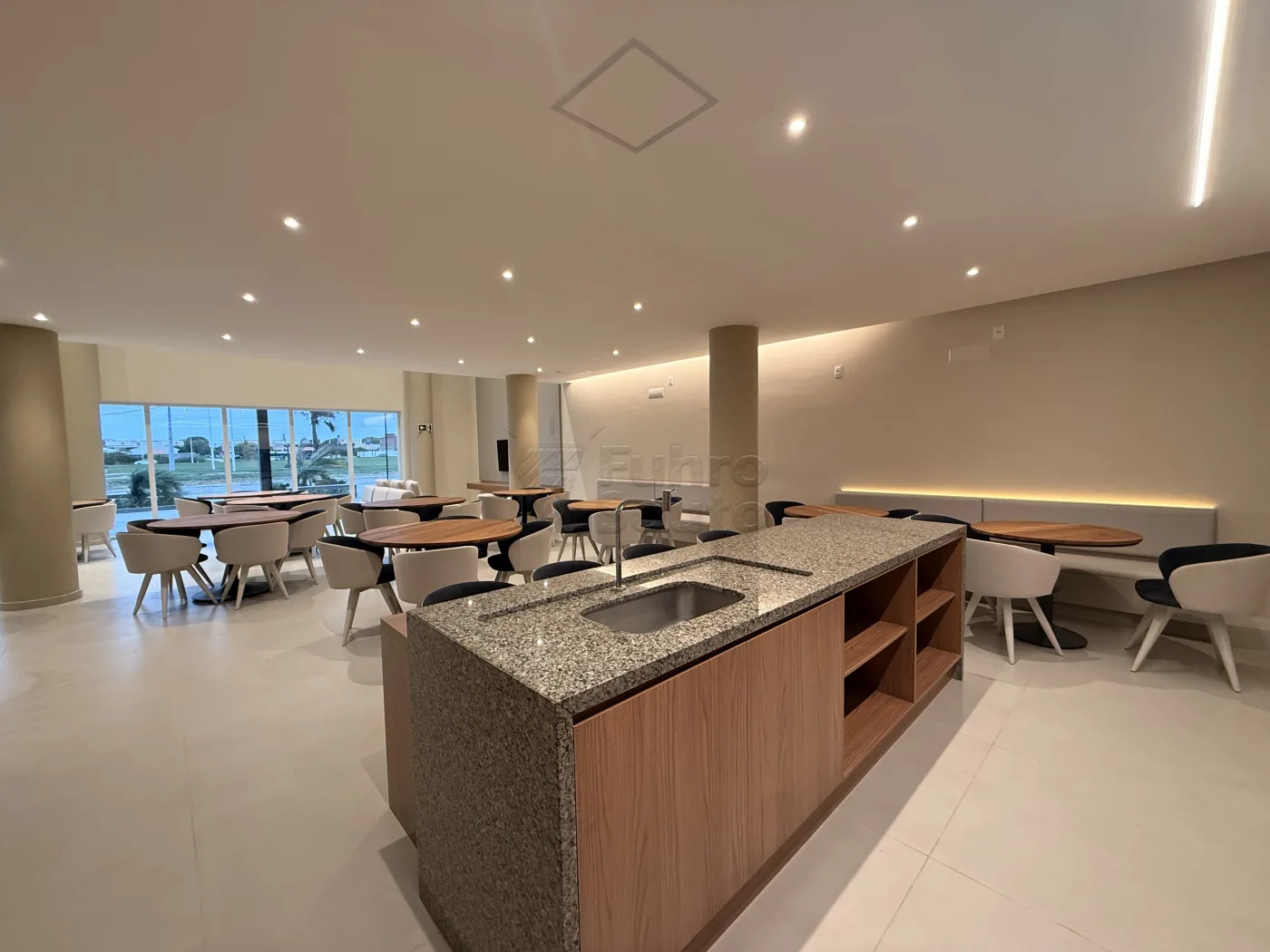 Comprar Apartamento / Padr&atilde;o em Rio Grande R$ 890.000,00 - Foto 17