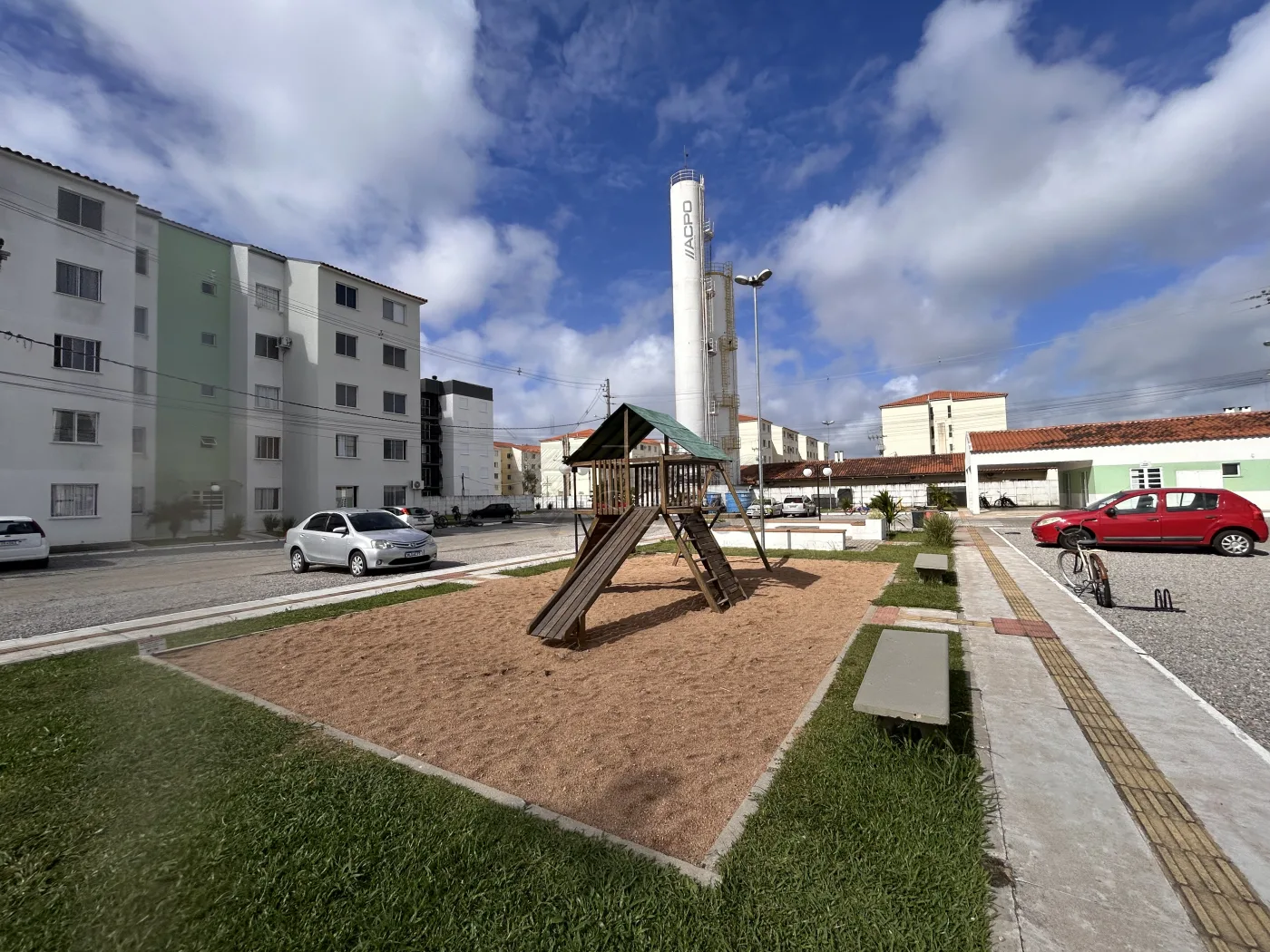 Comprar Apartamento / Padr&atilde;o em Pelotas R$ 165.000,00 - Foto 12