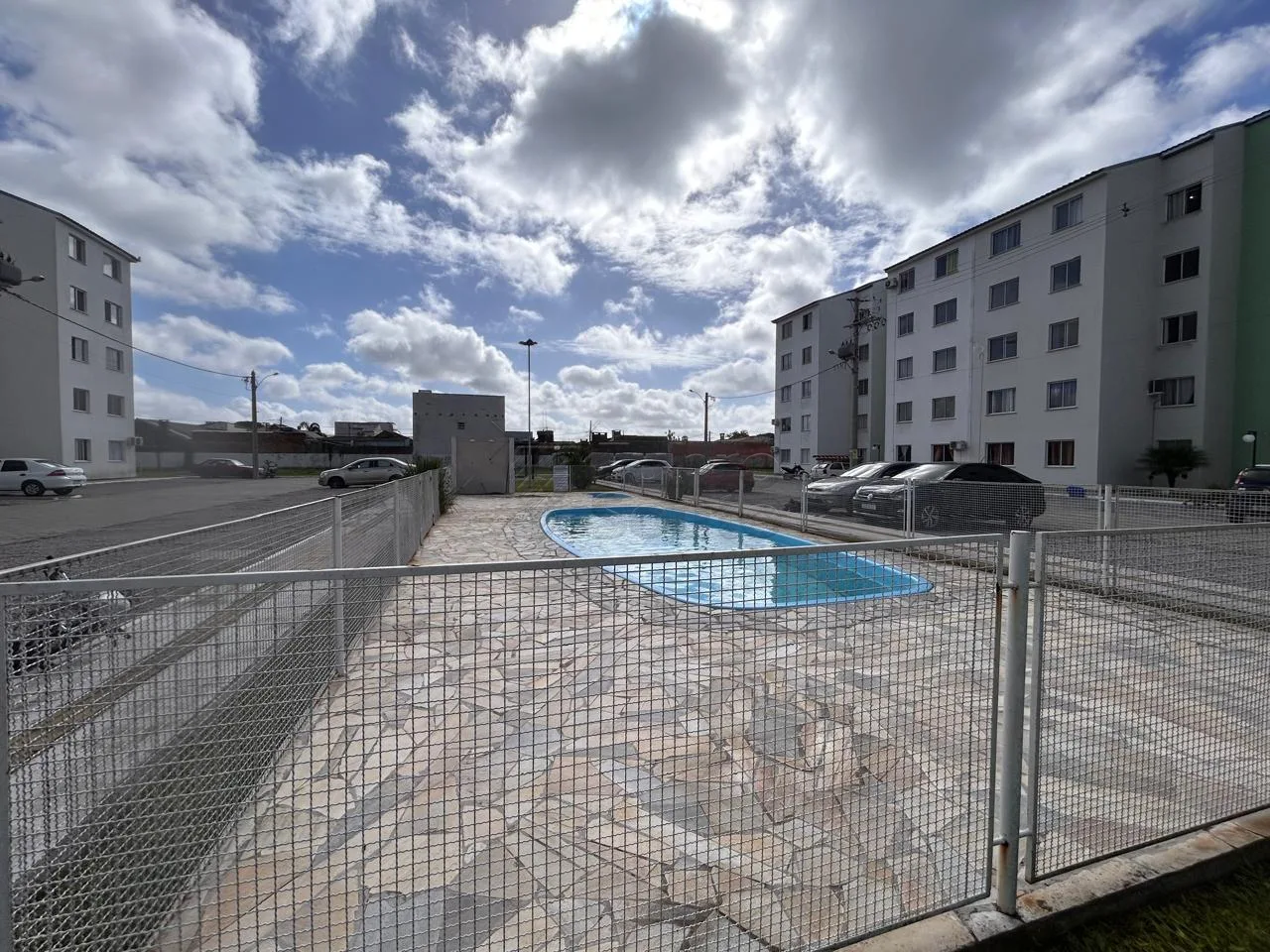 Comprar Apartamento / Padr&atilde;o em Pelotas R$ 165.000,00 - Foto 15