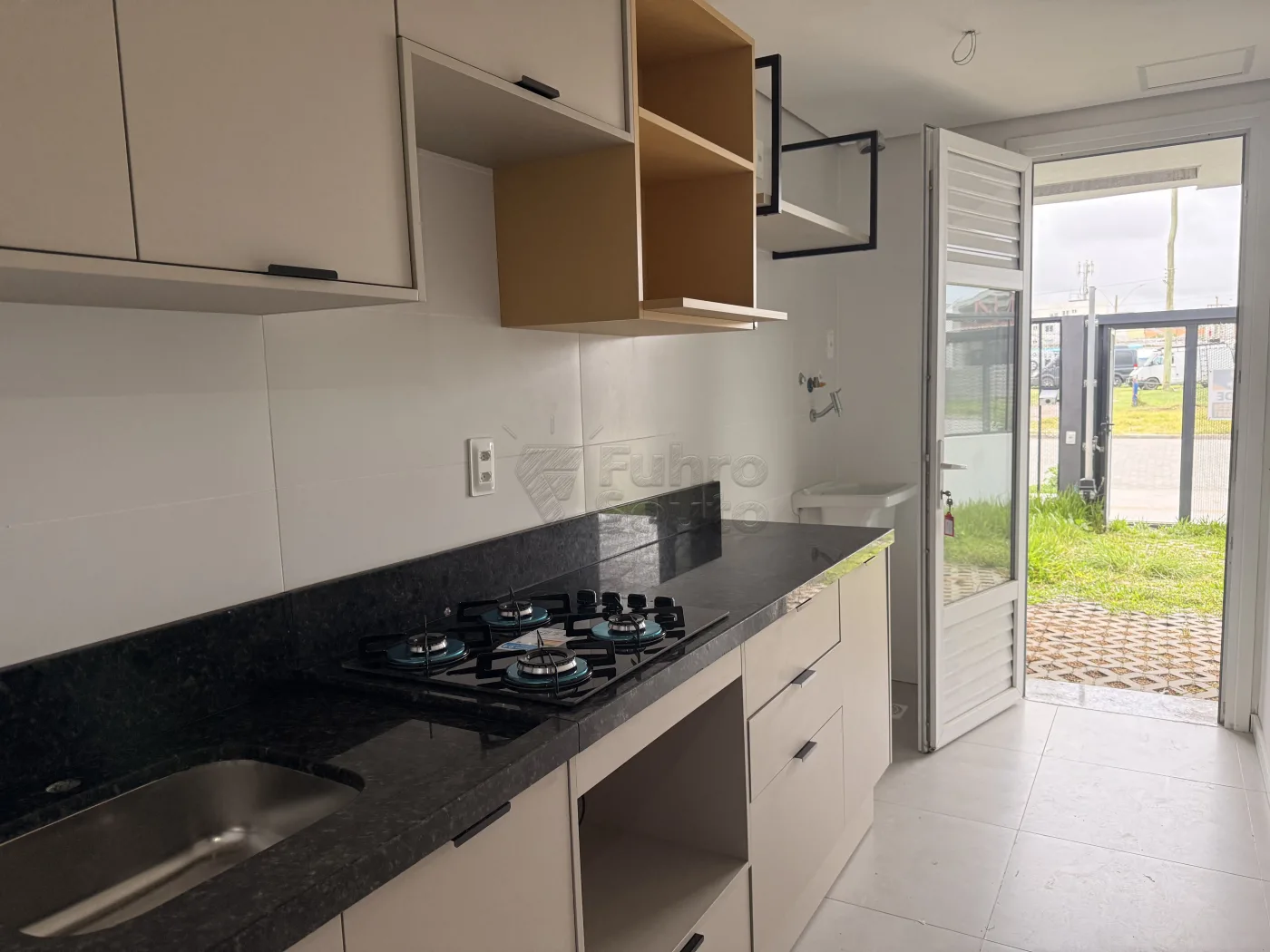 Comprar Apartamento / Padr&atilde;o em Rio Grande R$ 470.000,00 - Foto 2