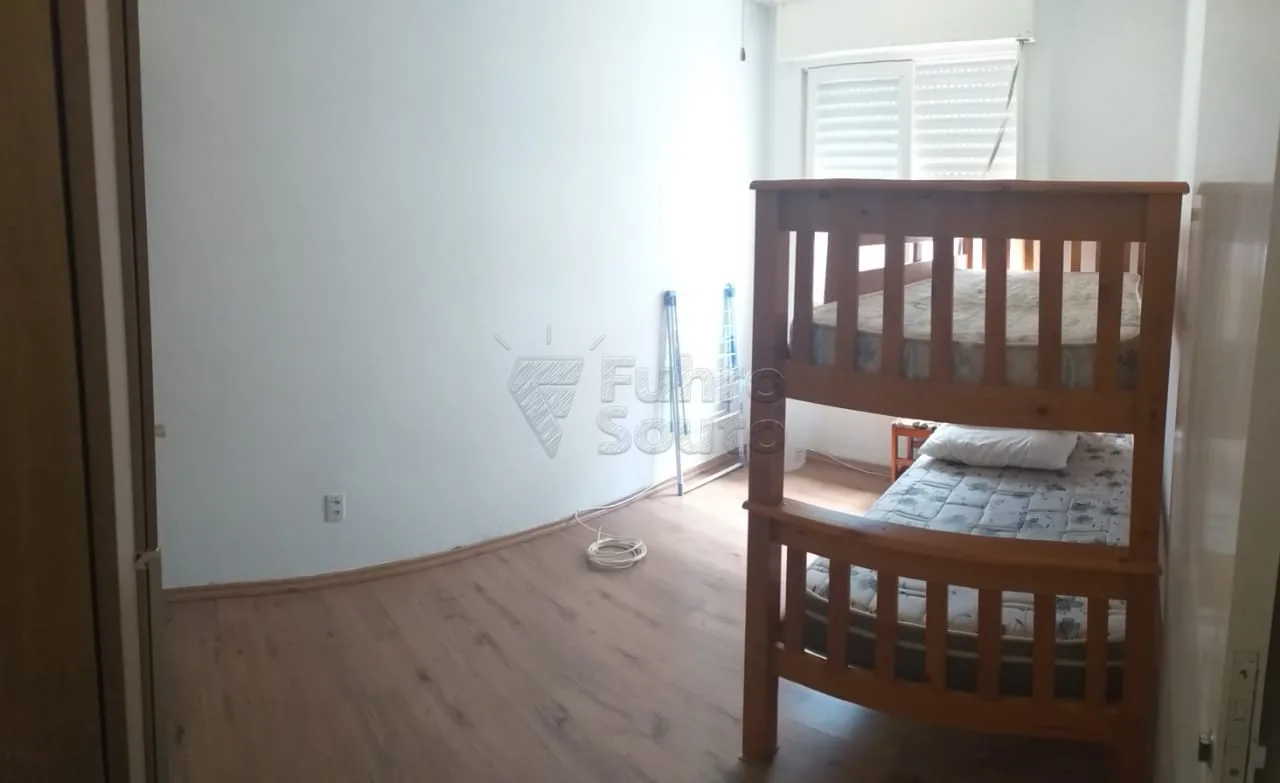 Comprar Apartamento / Padr&atilde;o em Pelotas R$ 180.000,00 - Foto 7