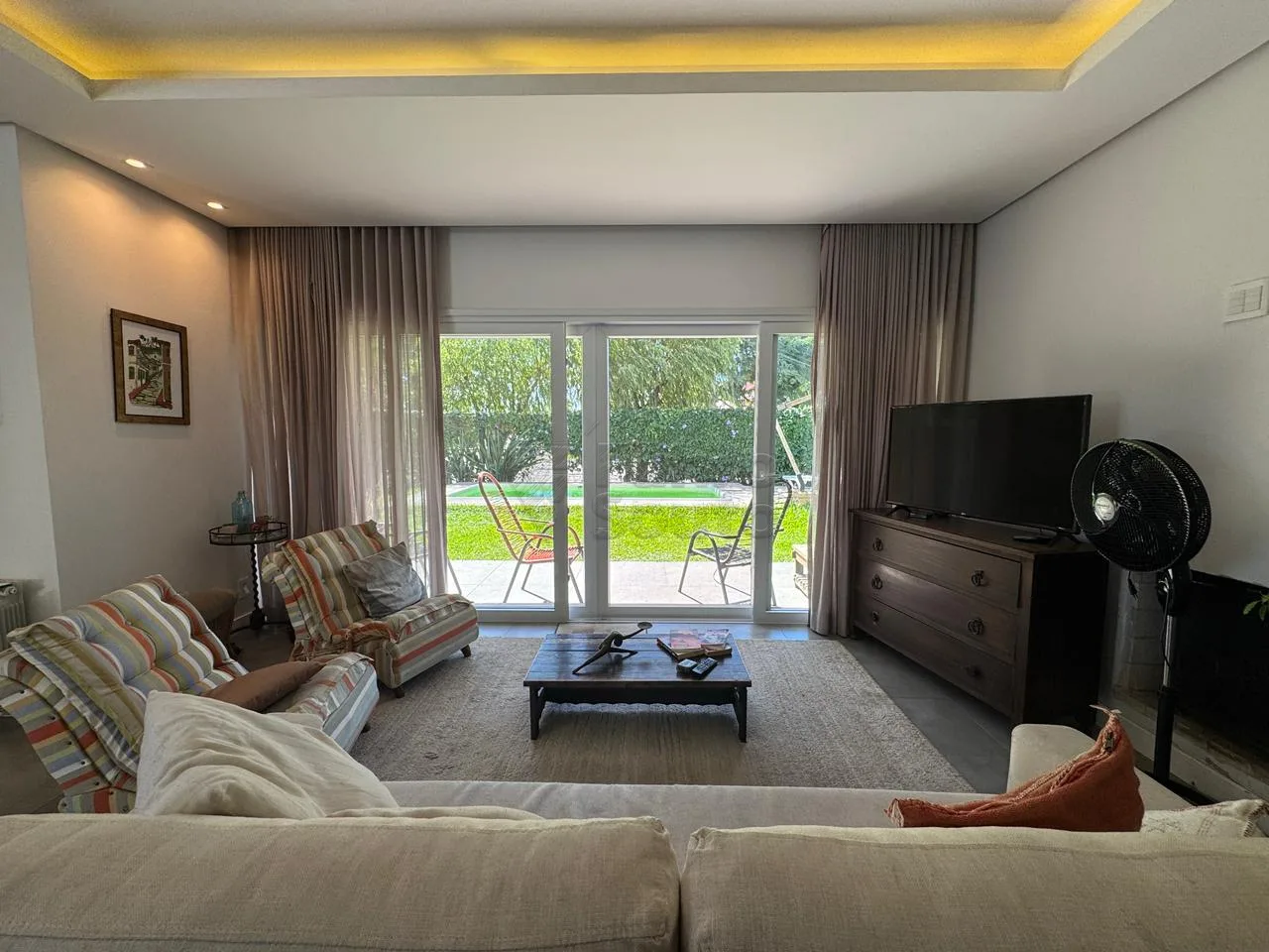 Comprar Casa / Padr&atilde;o em Pelotas R$ 1.915.000,00 - Foto 2