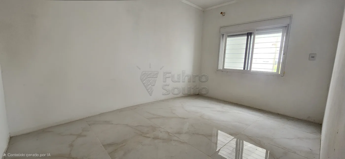 Comprar Casa / Padr&atilde;o em Pelotas R$ 420.000,00 - Foto 2
