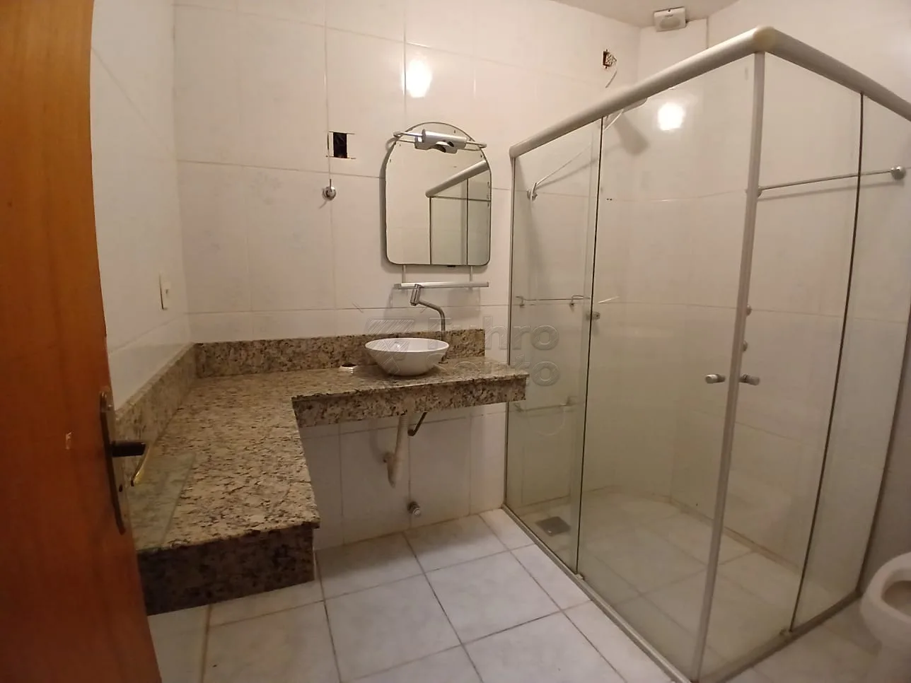 Comprar Casa / Padr&atilde;o em Pelotas R$ 690.000,00 - Foto 16