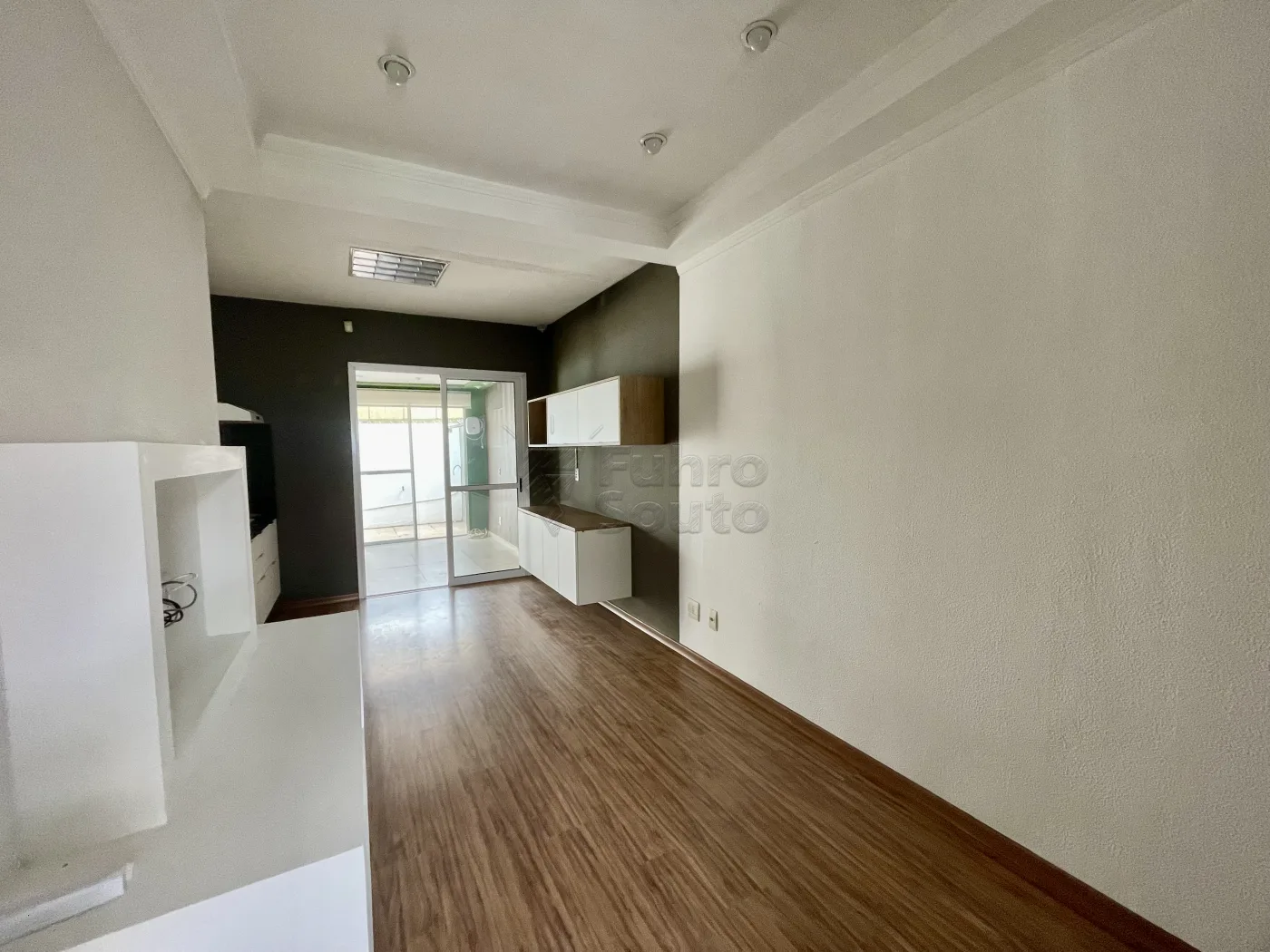Comprar Casa / Condom&iacute;nio em Pelotas R$ 280.000,00 - Foto 5