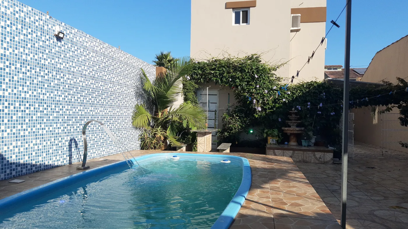 Comprar Casa / Padr&atilde;o em Pelotas R$ 900.000,00 - Foto 14