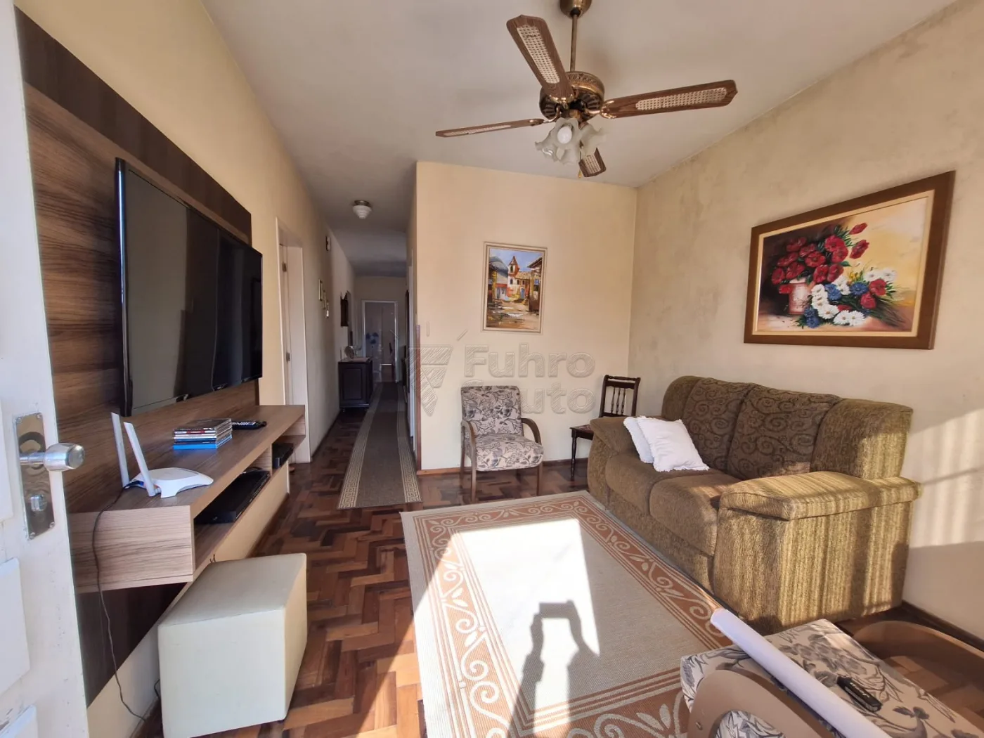 Comprar Casa / Padr&atilde;o em Pelotas R$ 800.000,00 - Foto 1