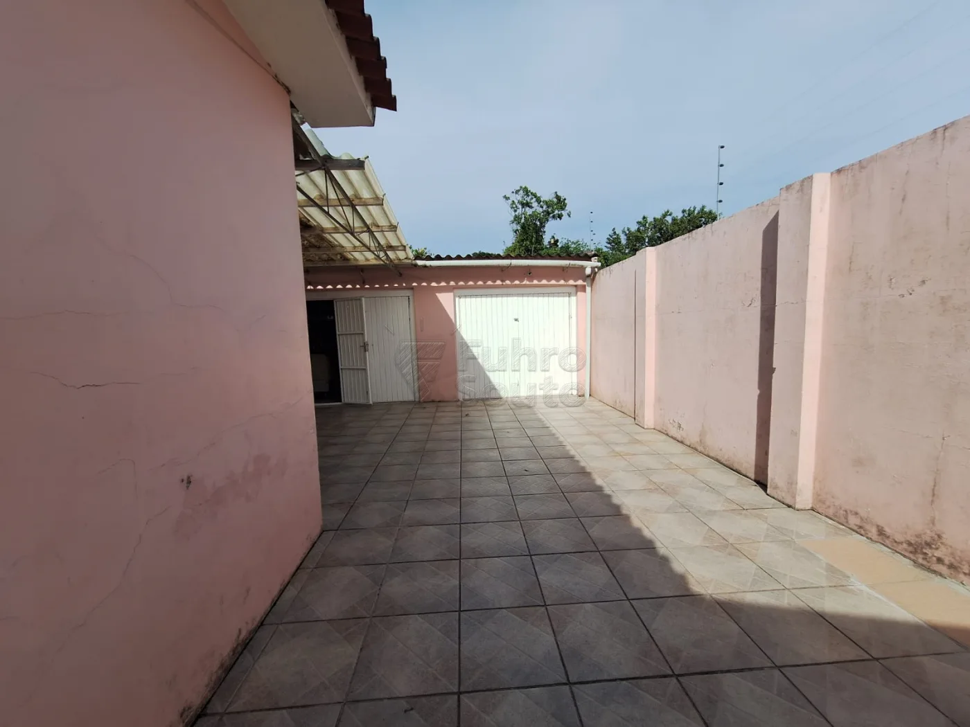 Comprar Casa / Padr&atilde;o em Pelotas R$ 800.000,00 - Foto 15