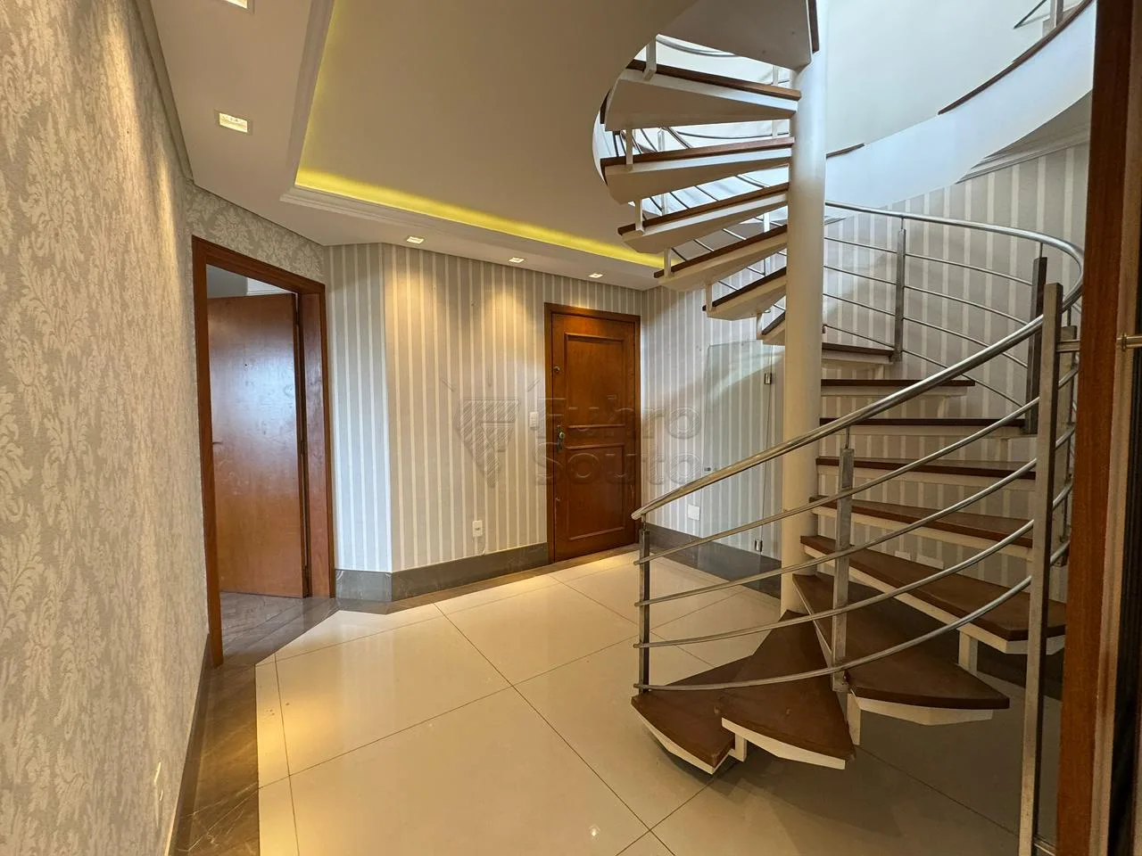 Comprar Apartamento / Cobertura em Pelotas R$ 1.250.000,00 - Foto 24