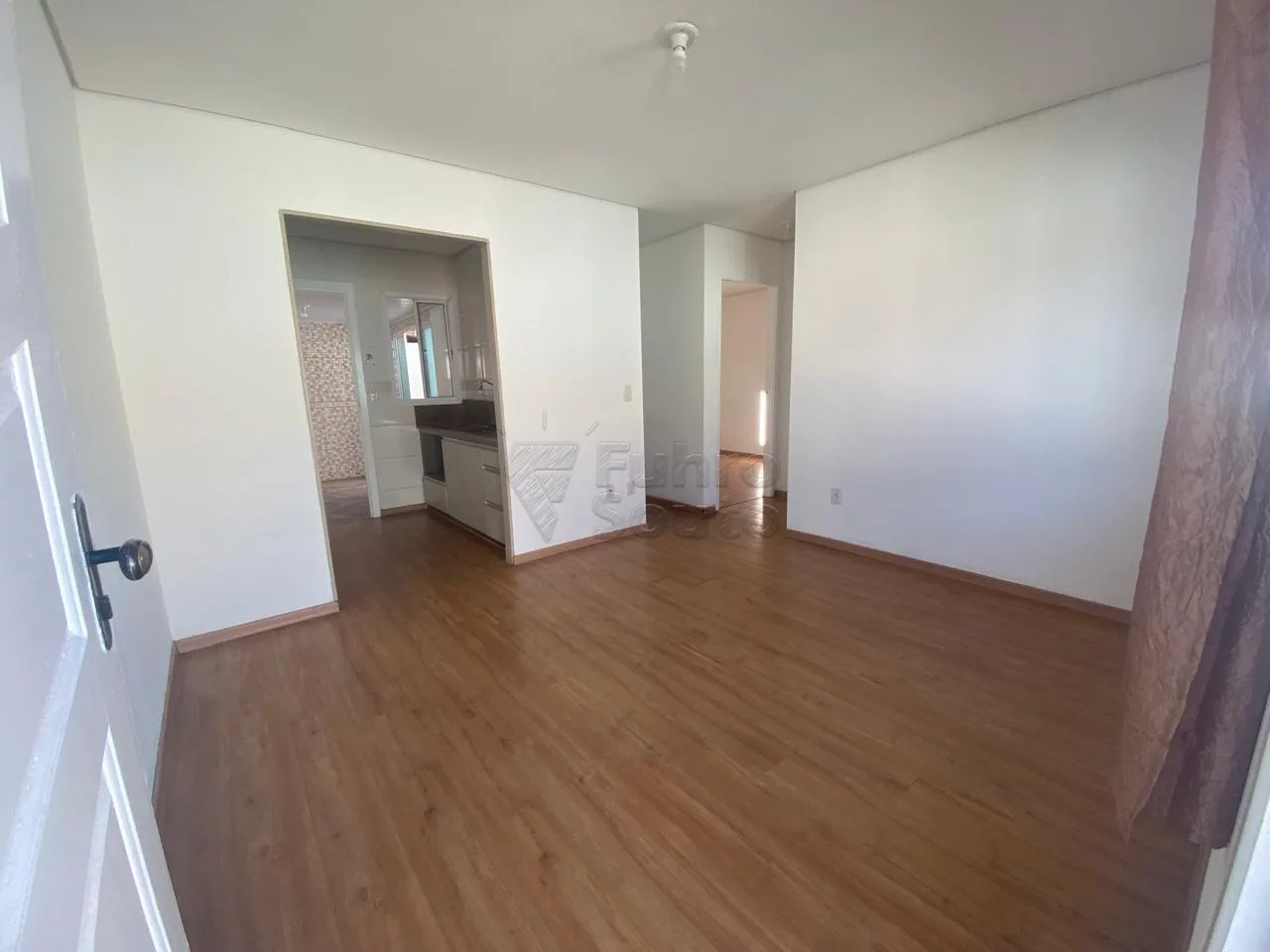Comprar Casa / Padr&atilde;o em Pelotas R$ 222.900,00 - Foto 2