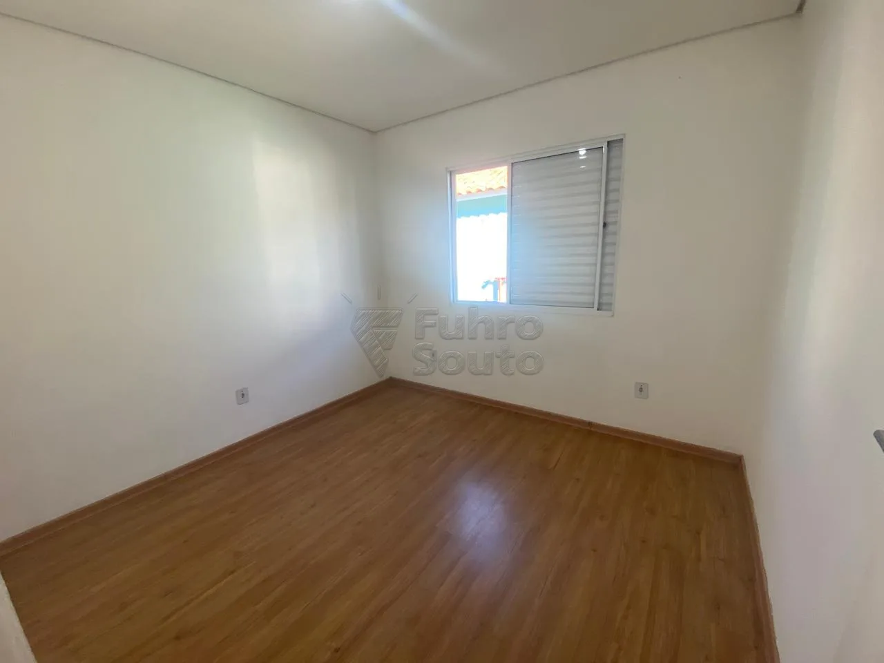 Comprar Casa / Padr&atilde;o em Pelotas R$ 222.900,00 - Foto 7