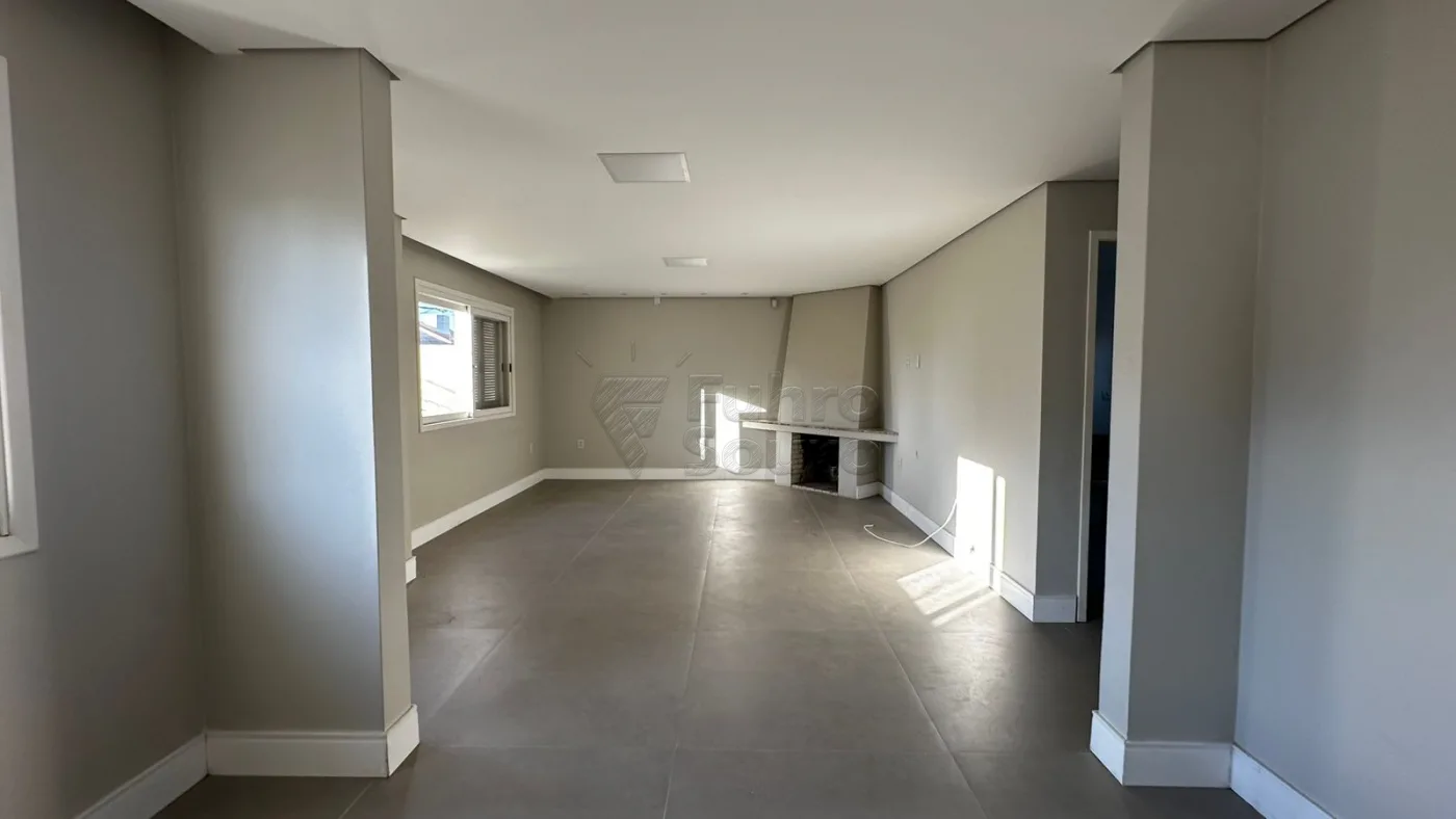 Comprar Casa / Padr&atilde;o em Pelotas R$ 990.000,00 - Foto 1