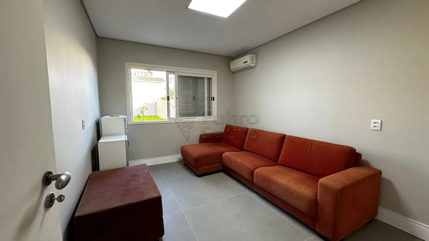 Comprar Casa / Padr&atilde;o em Pelotas R$ 990.000,00 - Foto 5