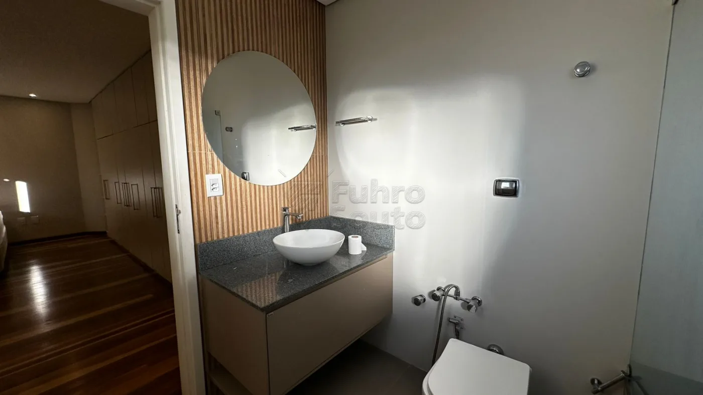 Comprar Casa / Padr&atilde;o em Pelotas R$ 990.000,00 - Foto 16