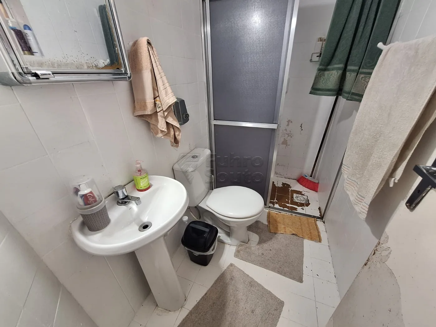 Comprar Apartamento / Padr&atilde;o em Pelotas R$ 160.000,00 - Foto 6