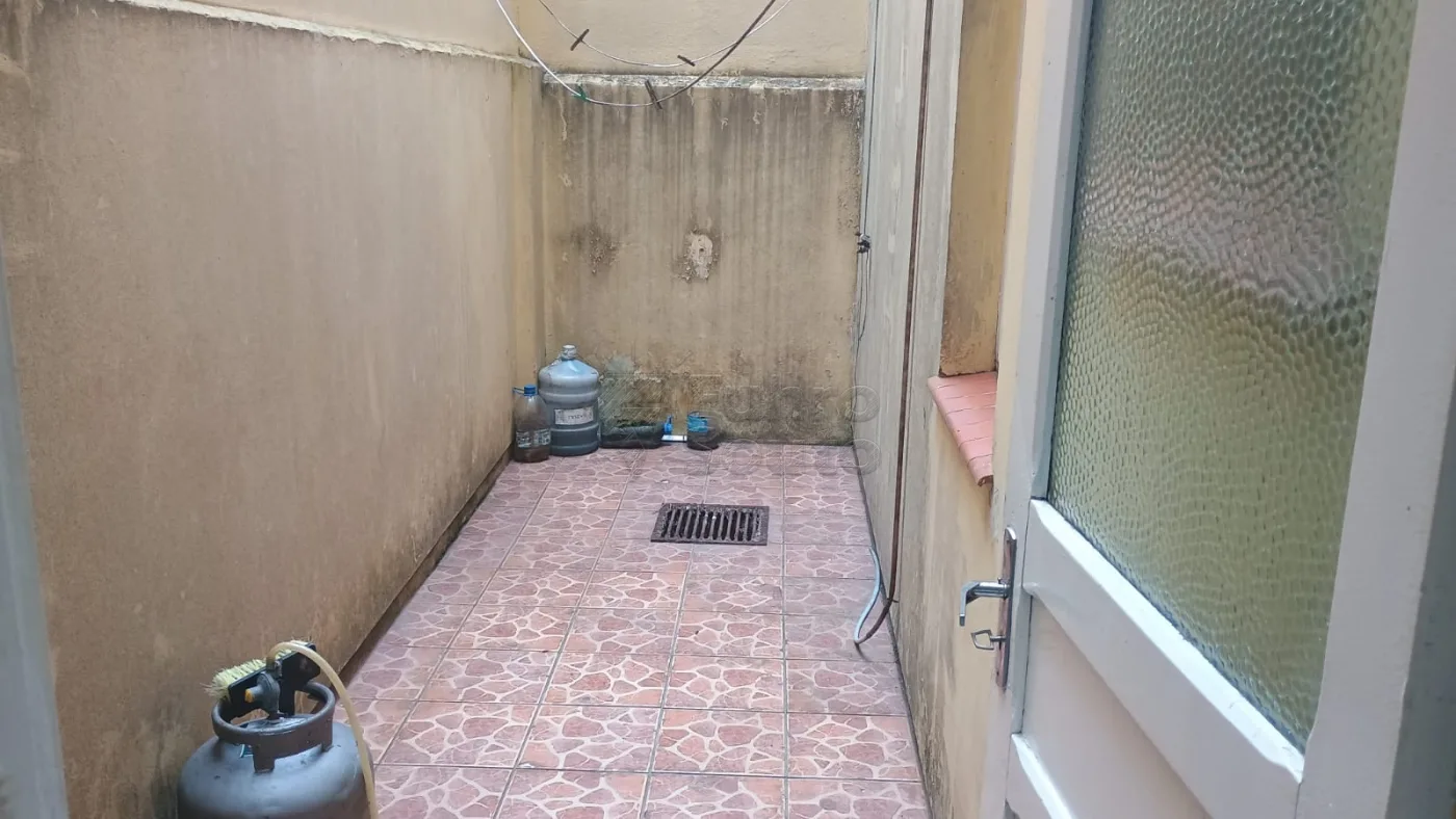 Comprar Apartamento / Padr&atilde;o em Pelotas R$ 160.000,00 - Foto 8