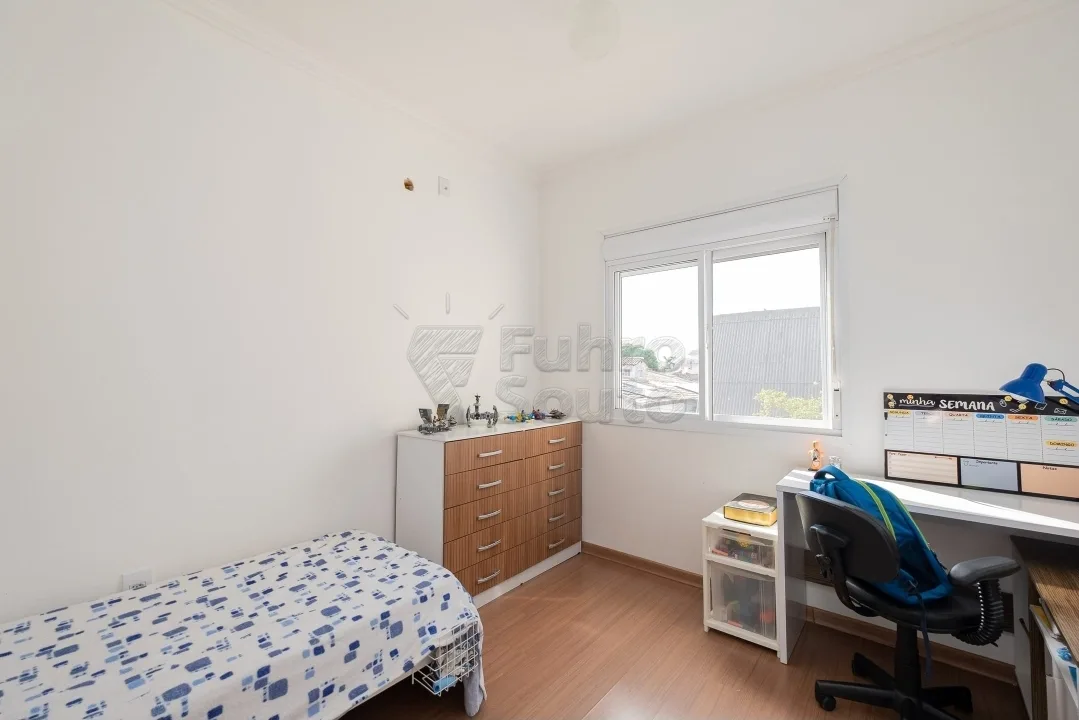 Comprar Casa / Padr&atilde;o em Pelotas R$ 748.000,00 - Foto 13