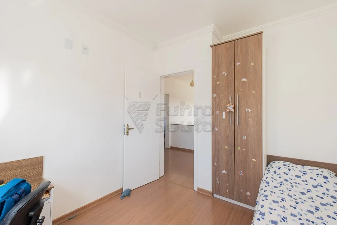 Comprar Casa / Padr&atilde;o em Pelotas R$ 748.000,00 - Foto 14