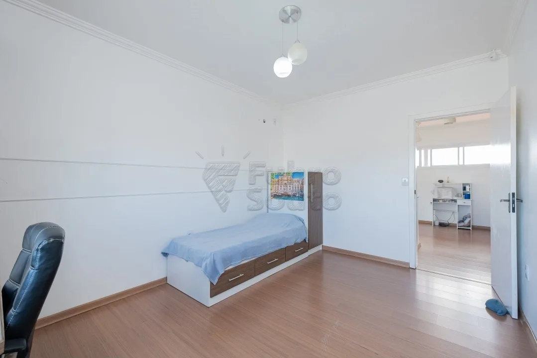 Comprar Casa / Padr&atilde;o em Pelotas R$ 748.000,00 - Foto 9