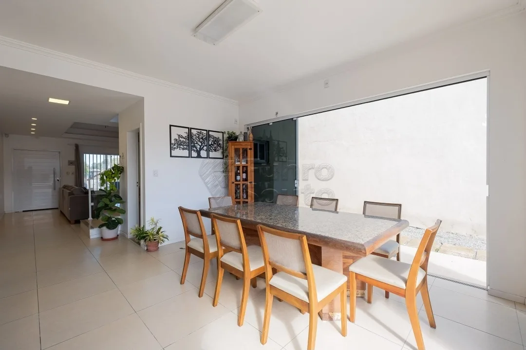 Comprar Casa / Padr&atilde;o em Pelotas R$ 748.000,00 - Foto 3