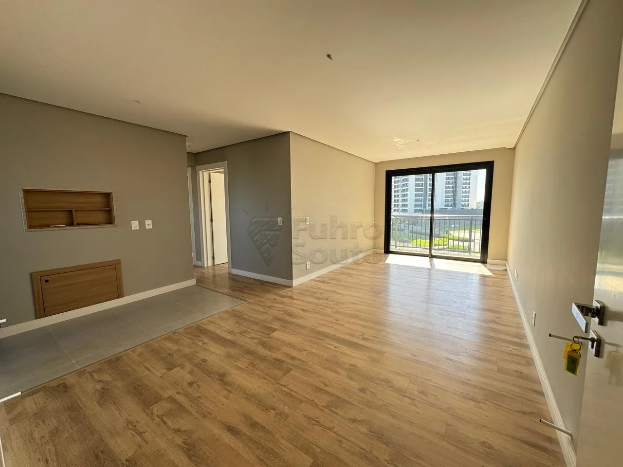 Comprar Apartamento / Padr&atilde;o em Pelotas R$ 970.000,00 - Foto 1