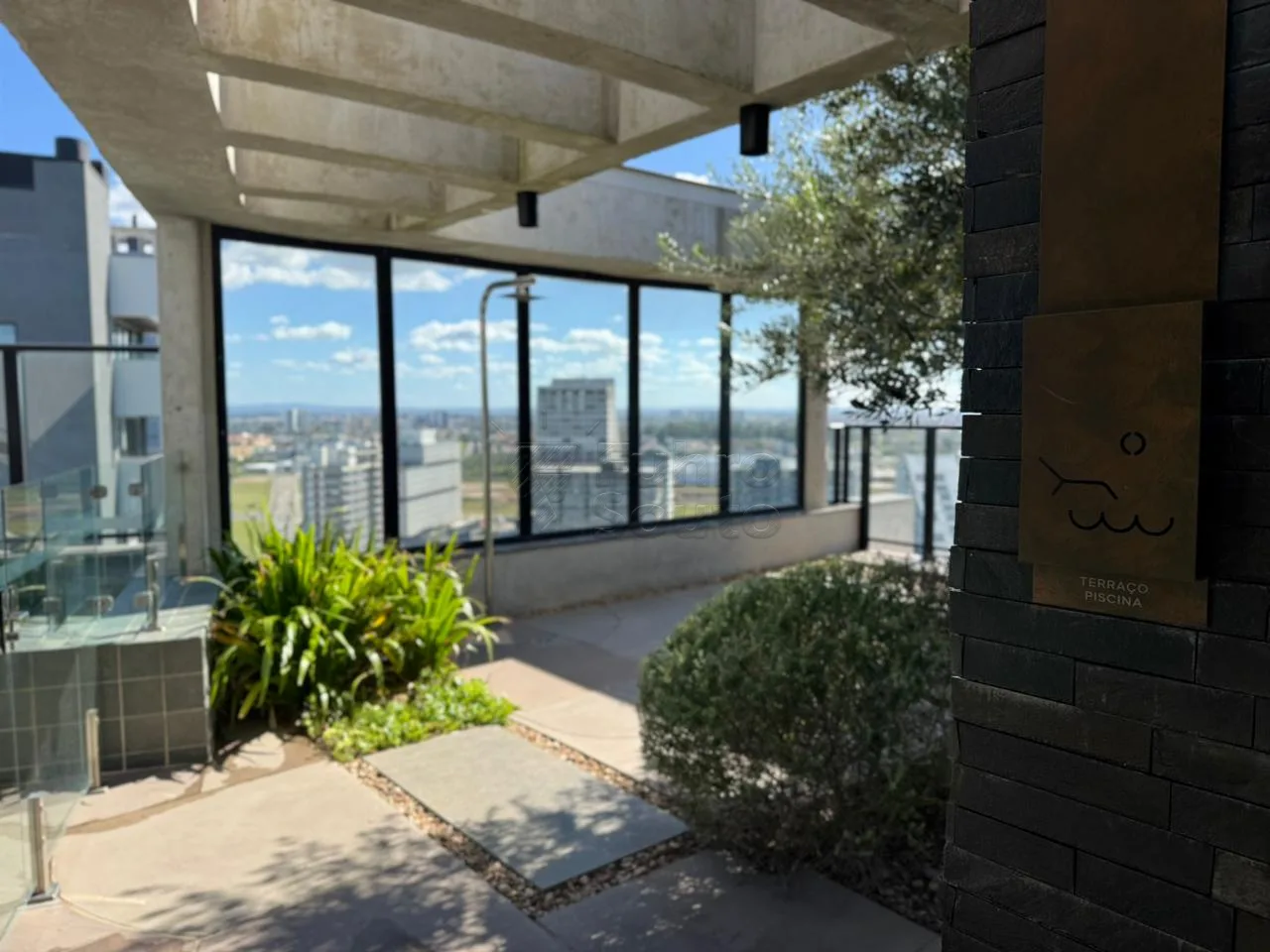 Comprar Apartamento / Padr&atilde;o em Pelotas R$ 970.000,00 - Foto 10