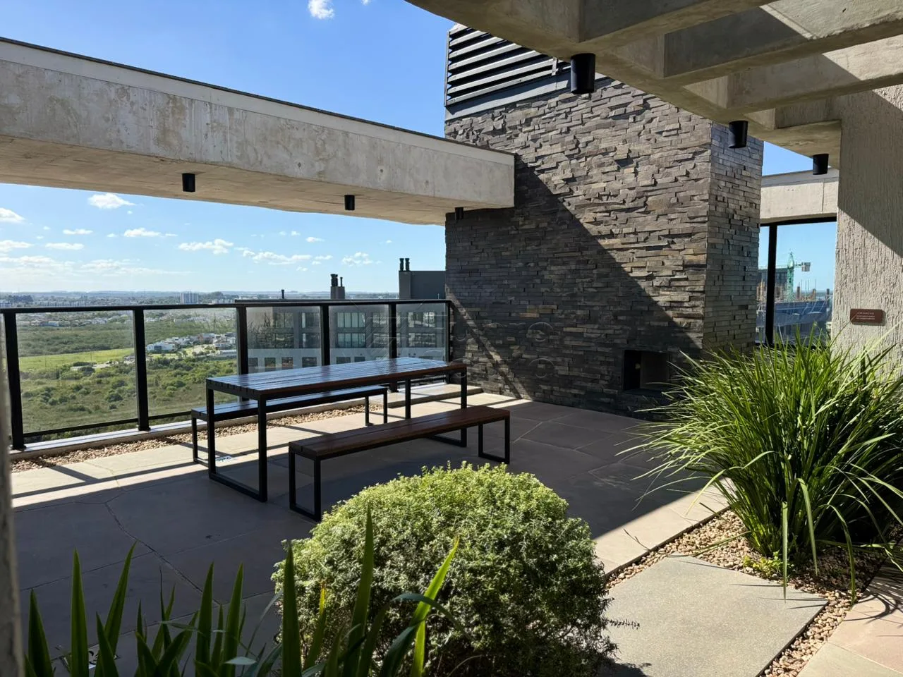 Comprar Apartamento / Padr&atilde;o em Pelotas R$ 970.000,00 - Foto 15