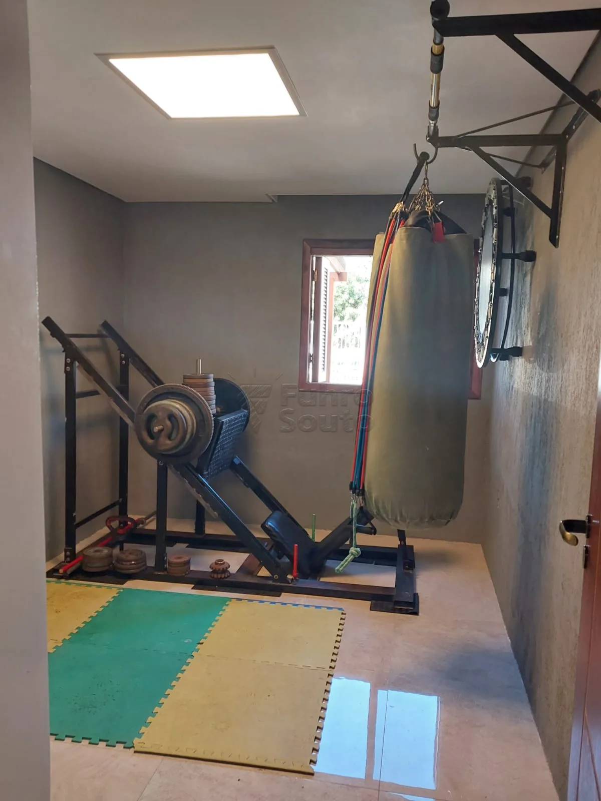 Comprar Casa / Padr&atilde;o em Pelotas R$ 690.000,00 - Foto 9