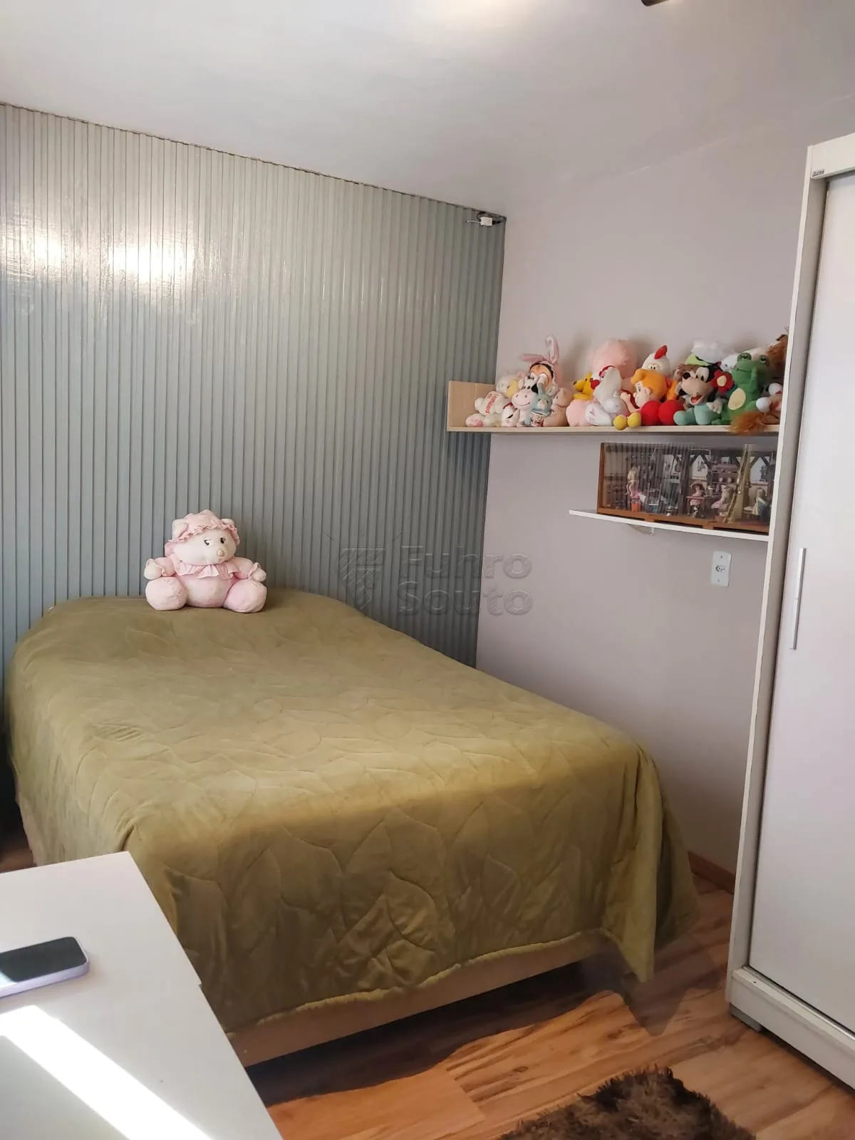 Comprar Casa / Padr&atilde;o em Pelotas R$ 690.000,00 - Foto 8