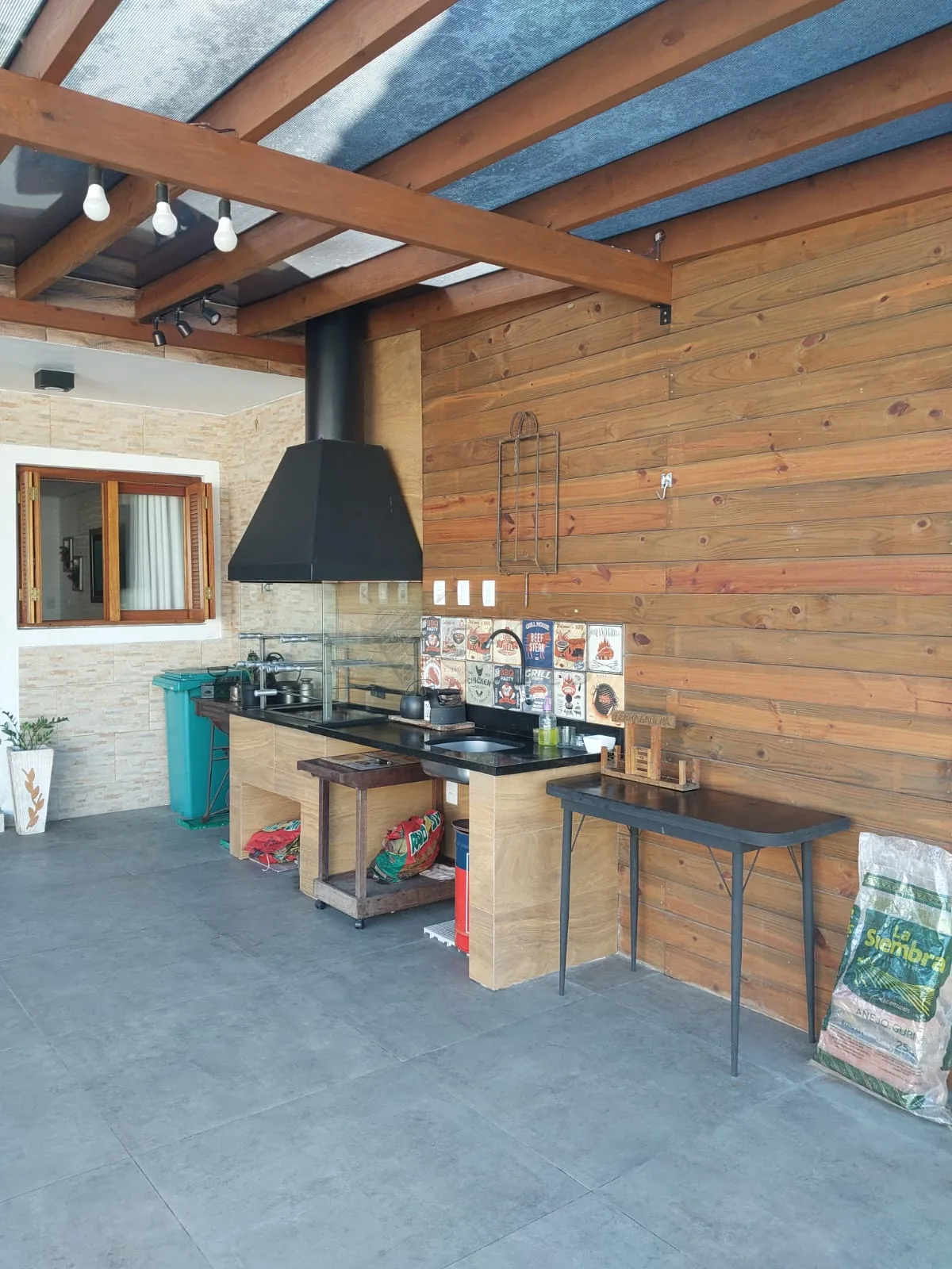 Comprar Casa / Padr&atilde;o em Pelotas R$ 690.000,00 - Foto 2
