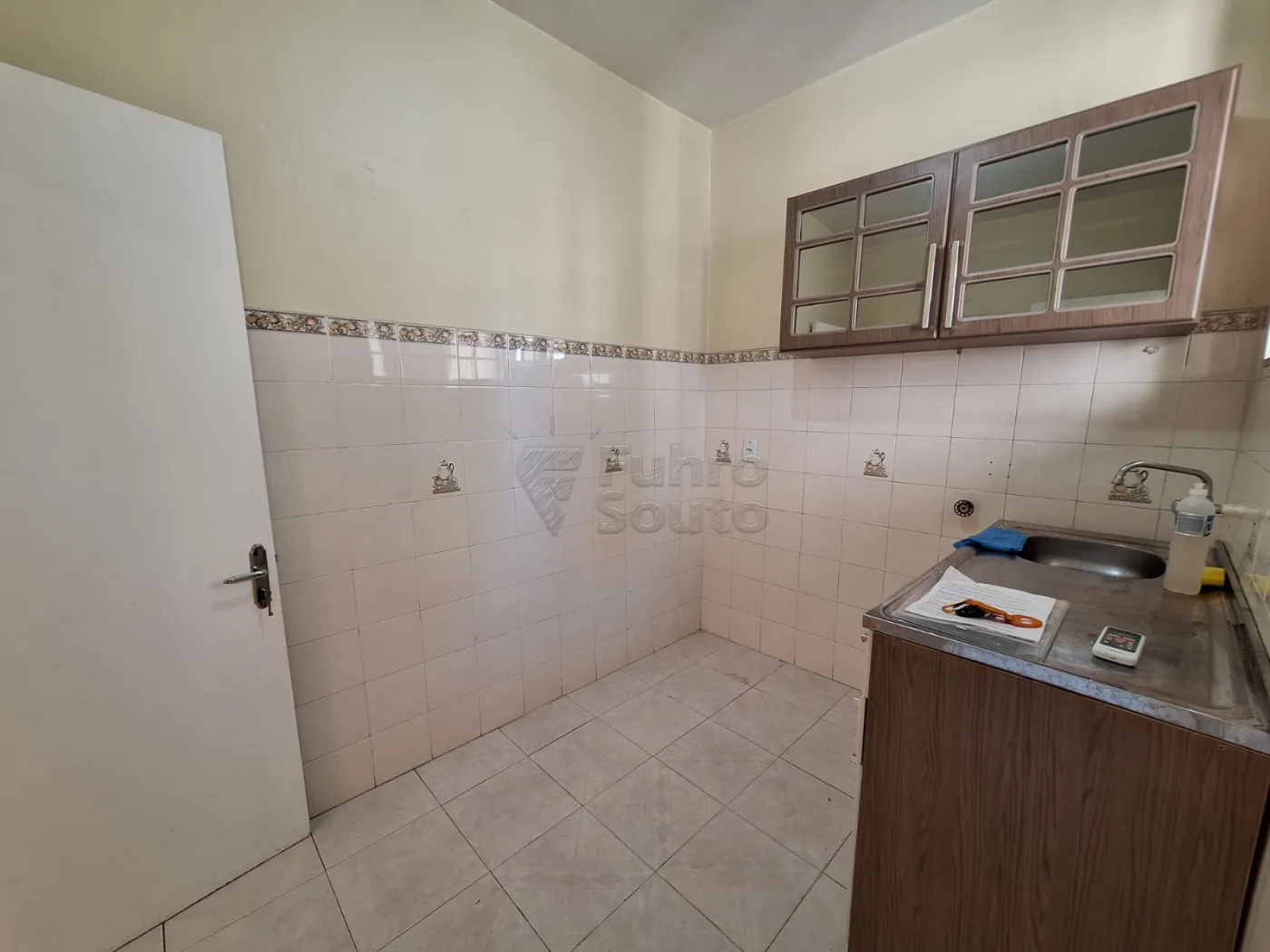 Comprar Apartamento / Padr&atilde;o em Pelotas R$ 270.000,00 - Foto 4