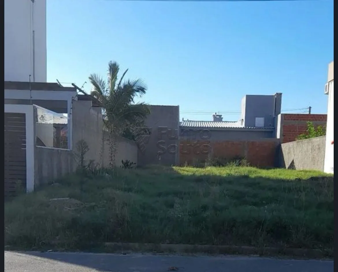 Comprar Terreno / Padr&atilde;o em Pelotas R$ 215.000,00 - Foto 1