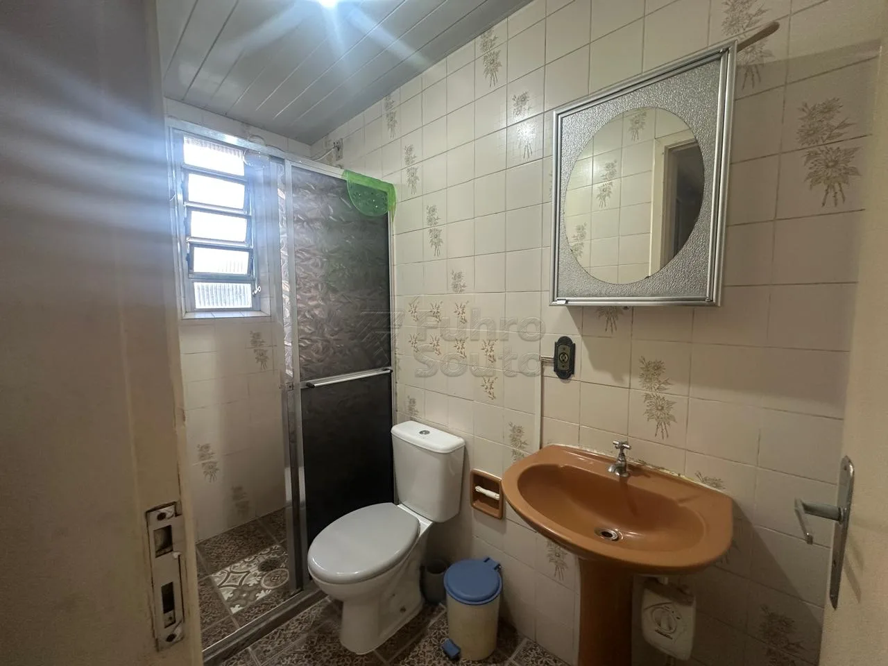 Comprar Apartamento / Padr&atilde;o em Pelotas R$ 195.000,00 - Foto 5