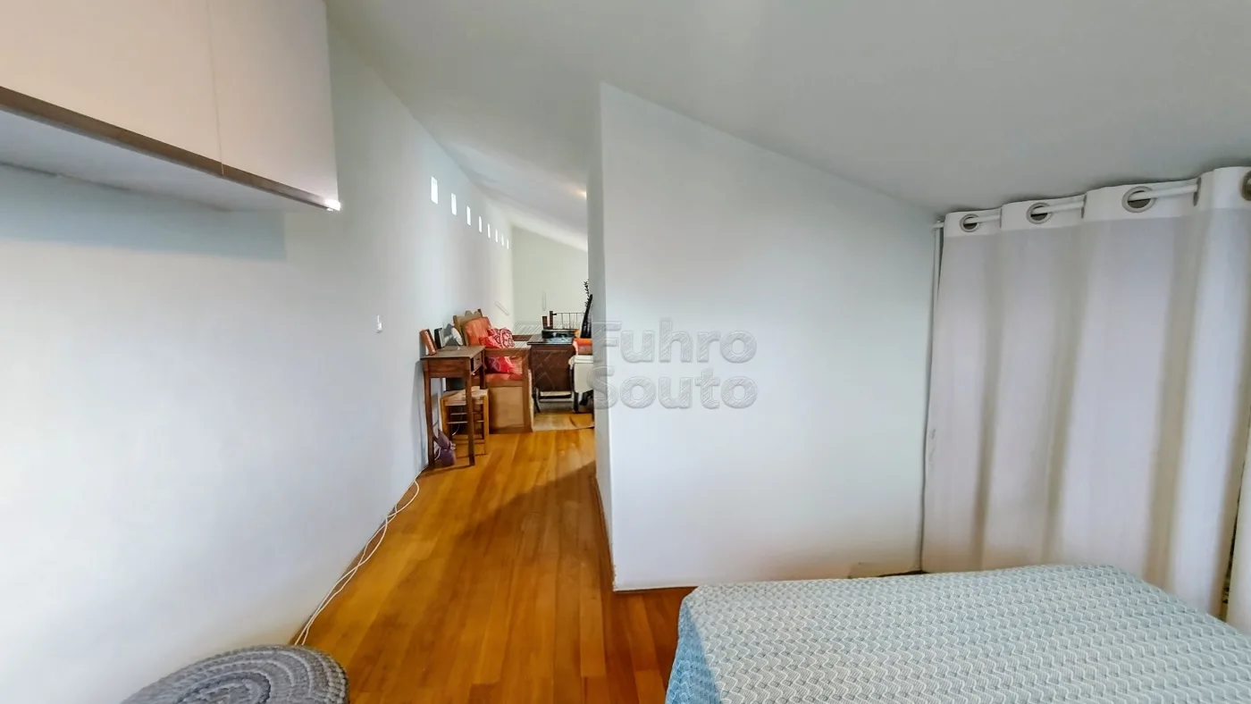 Comprar Casa / Padr&atilde;o em Pelotas R$ 510.000,00 - Foto 6