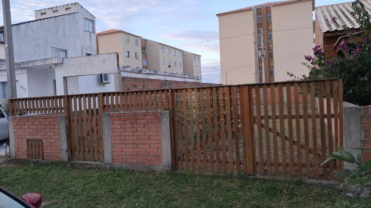 Comprar Terreno / Padr&atilde;o em Pelotas R$ 120.000,00 - Foto 3