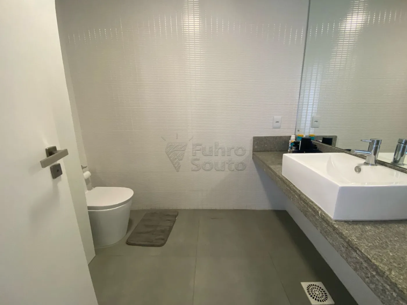 Comprar Apartamento / Padr&atilde;o em Pelotas R$ 690.000,00 - Foto 7