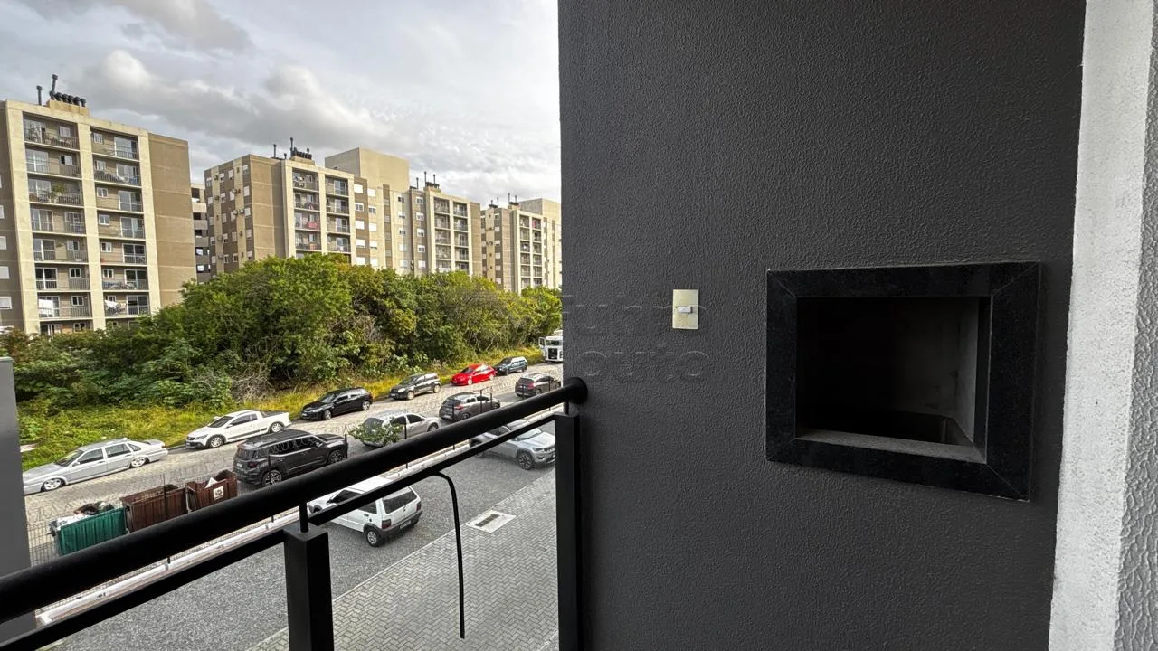 Comprar Apartamento / Padr&atilde;o em Pelotas R$ 299.900,00 - Foto 8