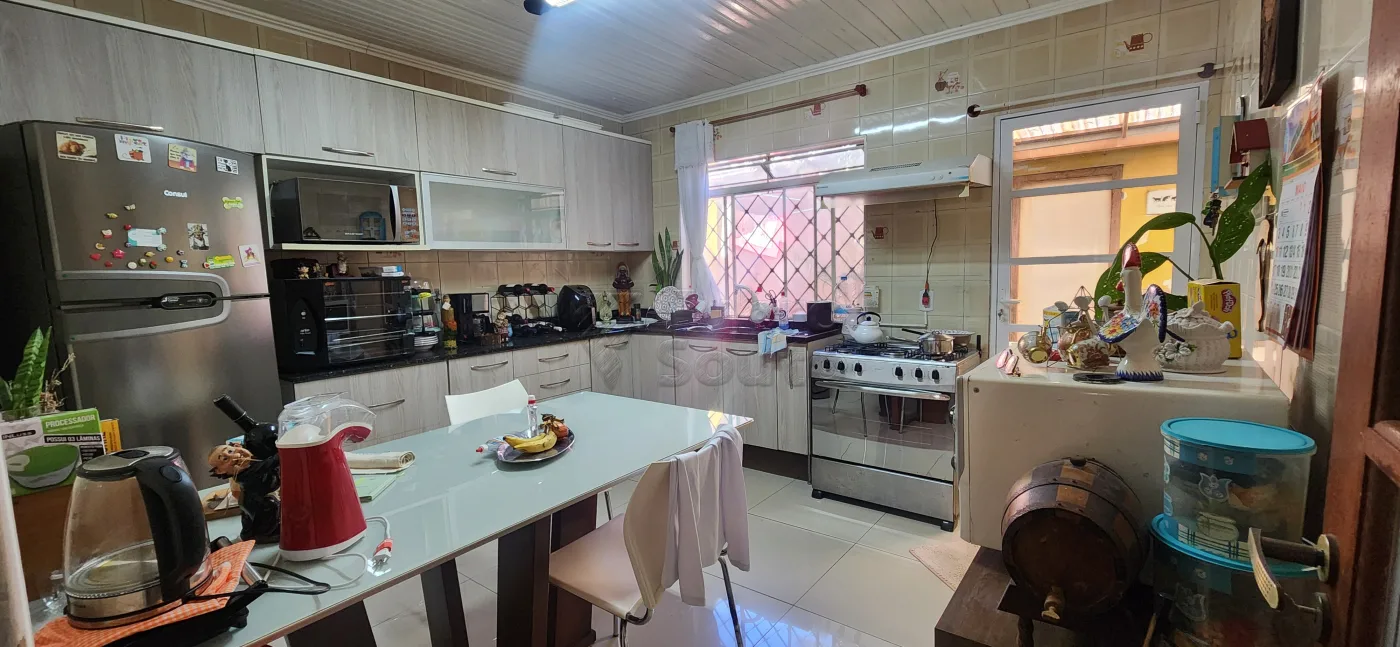 Comprar Casa / Padr&atilde;o em Pelotas R$ 385.000,00 - Foto 3