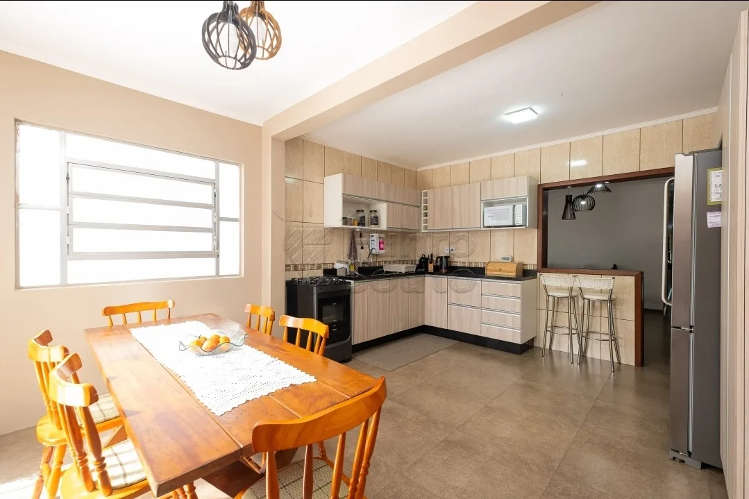 Comprar Casa / Padr&atilde;o em Pelotas R$ 425.000,00 - Foto 9