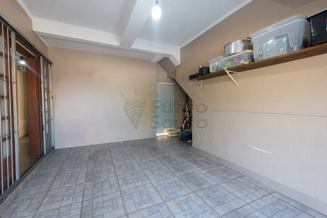 Comprar Casa / Padr&atilde;o em Pelotas R$ 425.000,00 - Foto 23
