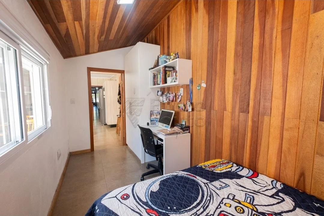 Comprar Casa / Padr&atilde;o em Pelotas R$ 425.000,00 - Foto 17