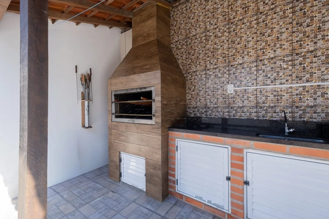 Comprar Casa / Padr&atilde;o em Pelotas R$ 425.000,00 - Foto 25