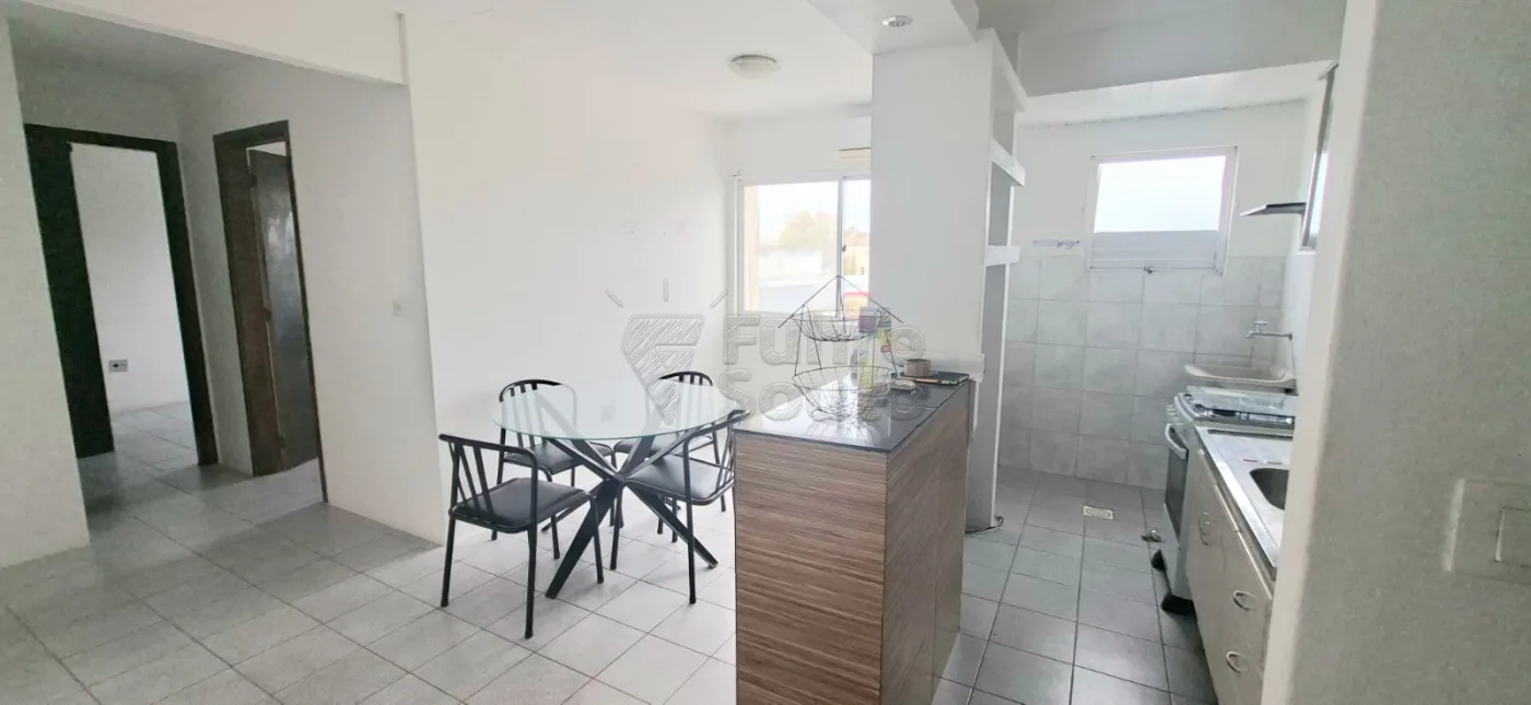 Comprar Apartamento / Padr&atilde;o em Pelotas R$ 155.000,00 - Foto 4
