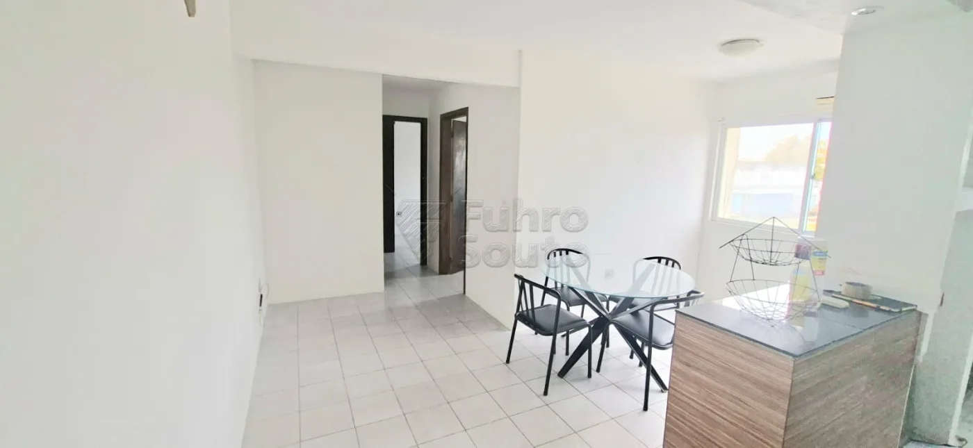 Comprar Apartamento / Padr&atilde;o em Pelotas R$ 155.000,00 - Foto 3