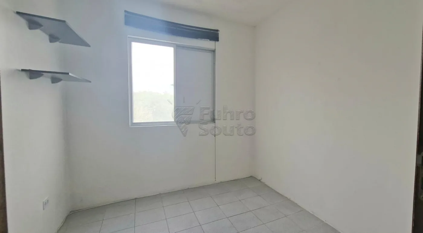 Comprar Apartamento / Padr&atilde;o em Pelotas R$ 155.000,00 - Foto 9