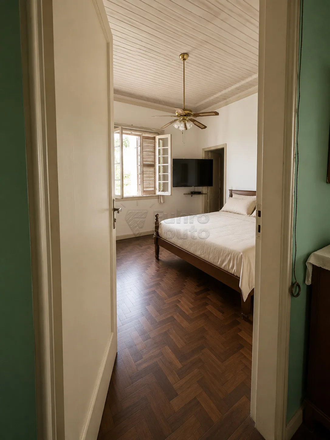Comprar Casa / Padr&atilde;o em Pelotas R$ 1.250.000,00 - Foto 3