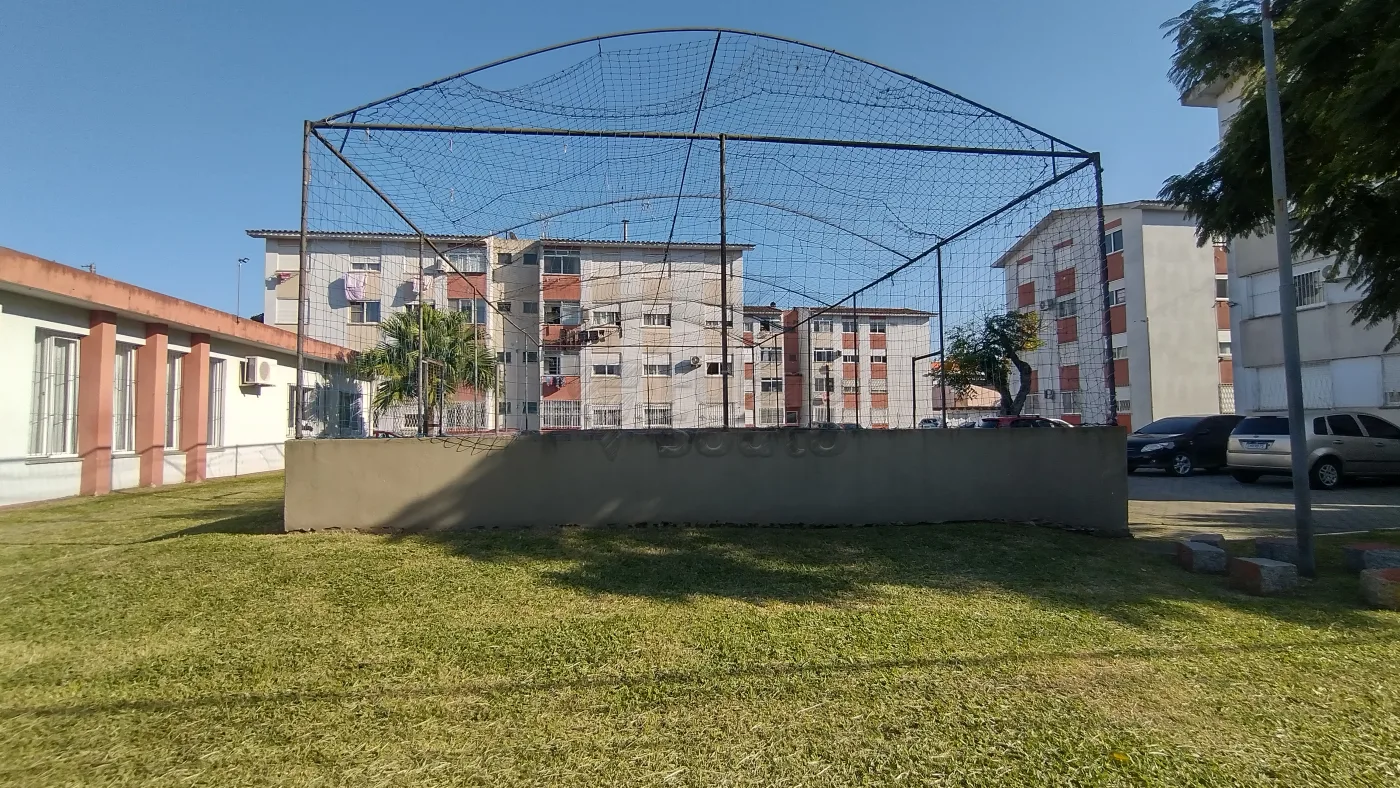 Comprar Apartamento / Padr&atilde;o em Pelotas R$ 175.000,00 - Foto 15